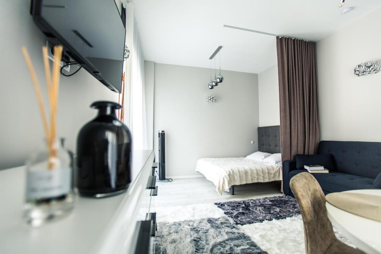 New Modern Studio Apartment In The Old Town Riga Exterior foto