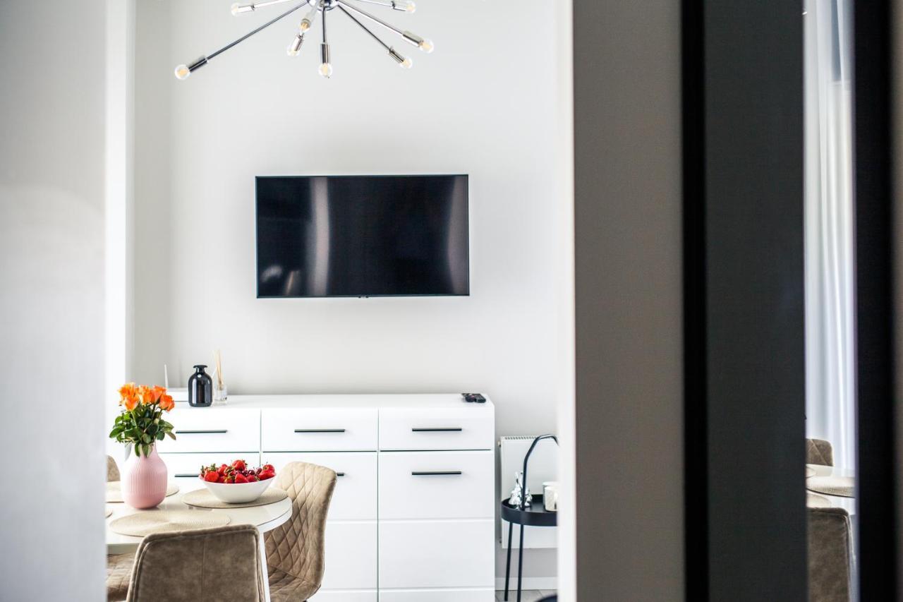 New Modern Studio Apartment In The Old Town Riga Exterior foto